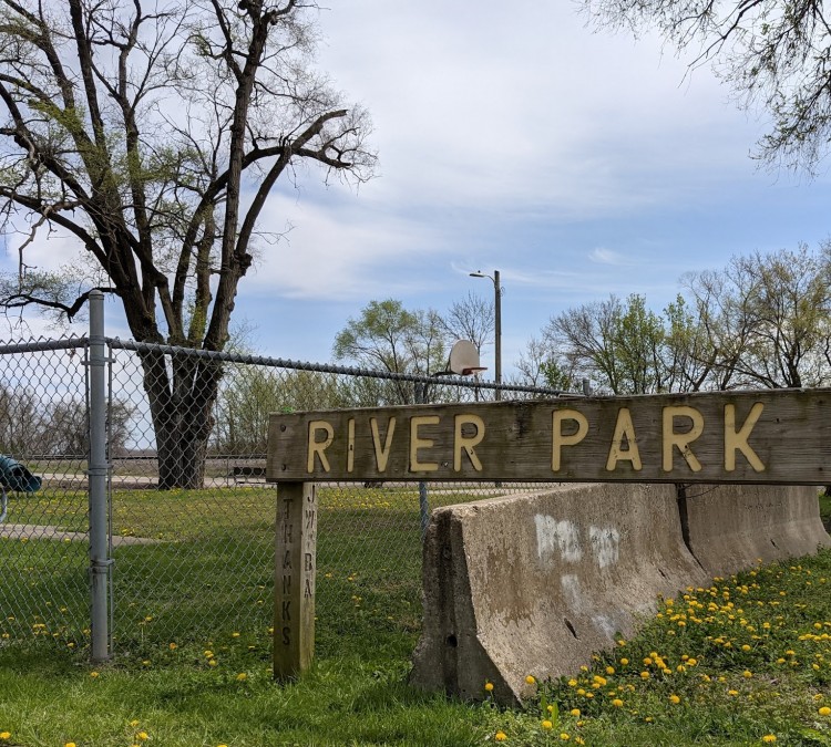 river-park-photo